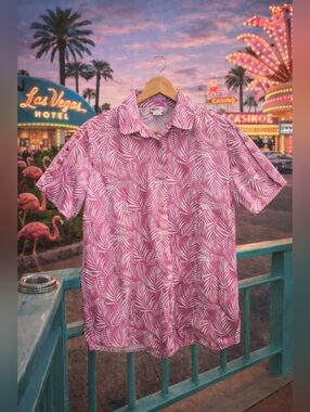 American Sweethart • Women's Medium • Vintage Mauve Shirt